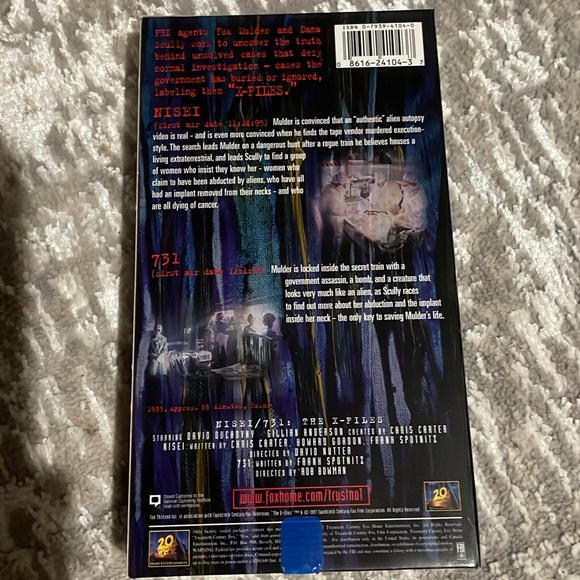 Box set for the X Files includes three VHS tapes. Digitally mastered. VGUC - Picture 11 of 11
